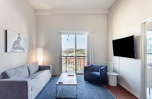 West End Hotel | Mint House Greenville Downtown By Kasa