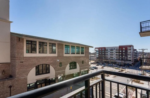 West End Hotel | Mint House Greenville Downtown By Kasa