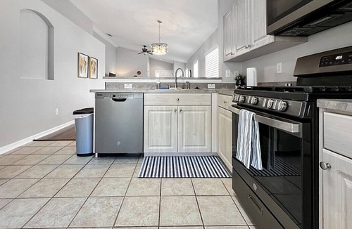 Oak Grove Apartment | Modern 3 BR Home with Large Garage, Fenced Yard