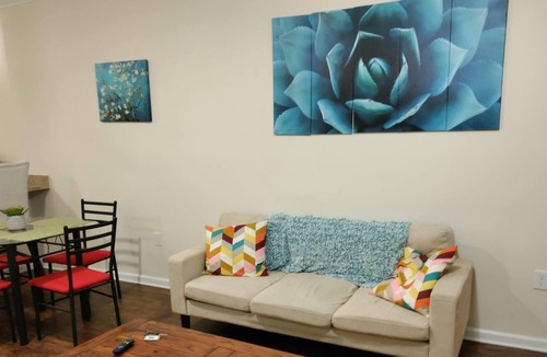 Deerwood Apartment | : Modern apartment with pool, close to beaches