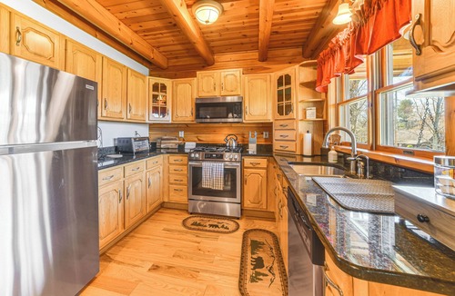 Deposit Cabin | Modern Comforts Classic Cabin- Family&Fish Escape!