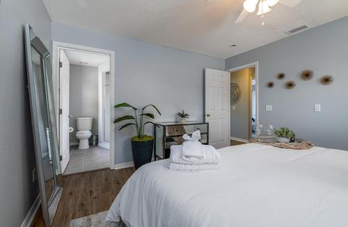 Port Tampa City House | Modern Family Home In South Tampa!