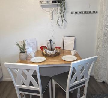 Clair-Mel City Apartment | Modern Guest Suite Private Entrance Free Parking