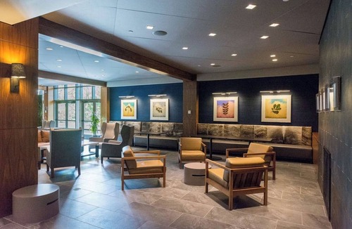 Ossining Hotel | Modern Hudson Valley Escape with Cozy Elegant Rooms