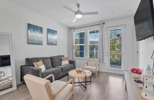 Pinellas Park Apartment | Modern Luxury Apt Near St Pete downtown Beaches