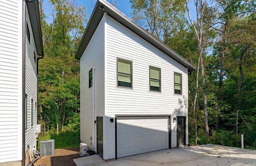 Durham Apartment | Modern Pet-Friendly Apartment in Downtown Durham