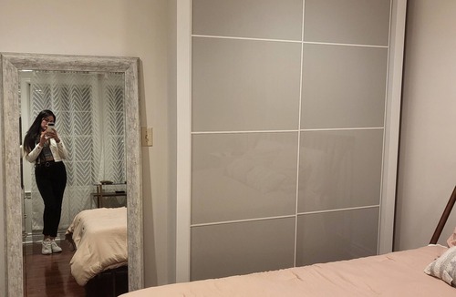 Saddle Brook House | Modern Private Room near NYC (Female Only)