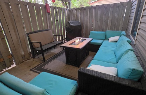 High Point Condo | Modern/Retro 2br Condo by Exceptional Stays
