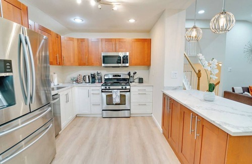 Oxon Hill House | Modern Spacious 5BR|3BA Prime DC|MGM|Gaylord