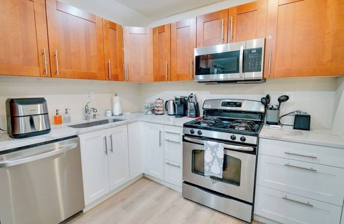 Oxon Hill House | Modern Spacious 5BR|3BA Prime DC|MGM|Gaylord