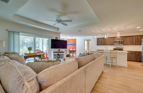 Okahumpka House | Modern The Villages Home w/ Screened Porch!