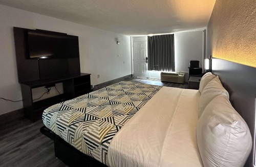 Valley Falls Hotel | Motel 6 Spartanburg, Sc – Northwest/Business 85