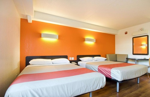 Springfield Hotel | Motel 6 Springfield, VA - Washington DC Southwest