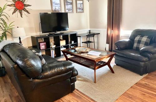 Grande Cache House | Mountain View Executive Suite