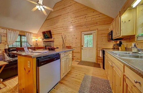 Blairsville House | Mt Top - Secluded and Near North Carolina Line