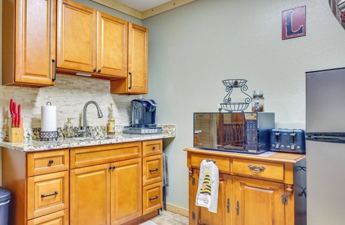 Unaka Cabin | Murphy Mountain Retreat w/Views & Pool Table