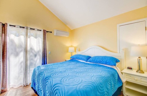 Siesta Key Hotel | Near beach. Daily rentals. Villa 1, Pool. King bed