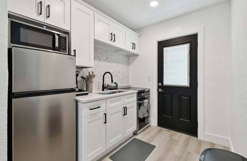 Treasure Island Apartment | Near Johns Pass | 1 Block from Gulf Shores | Treasure Island