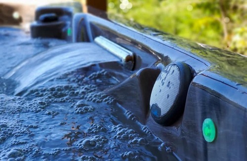 Cleveland House | New Aananda Lookout - Hot Tub Arcade Pool Table
