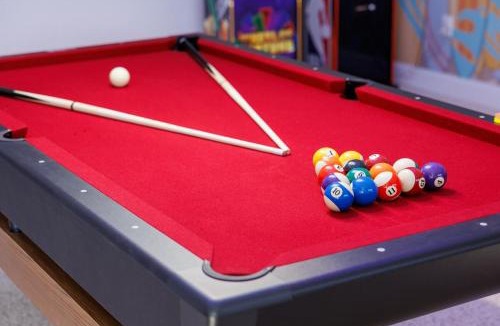 Bradenton House | New! Bradenton, Pool, Pickleball, Game Room, Minigolf, Firepit