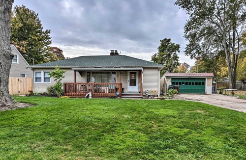 Elyria House | NEW! Charming Elyria Home By Hiking Trail & Lake!