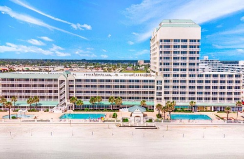 Ortona Park Apartment | NEW! Gorgeous Ocean View Studio in Daytona Beach