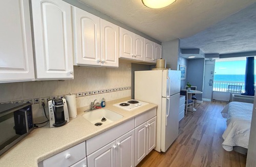 Ortona Park Apartment | NEW! Gorgeous Ocean View Studio in Daytona Beach