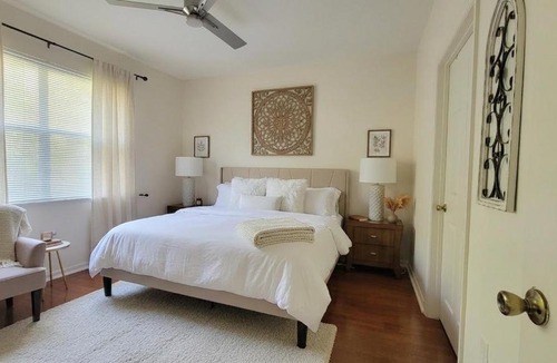 Gainesville Apartment | New In City Comfort Condo Getaway