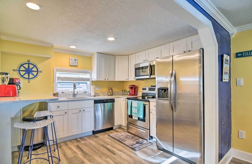 Indian Rocks Beach Cottage | NEW! Indian Rocks Beach Cottage Steps from Ocean!
