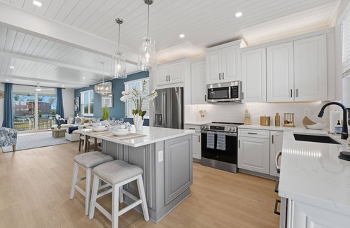 Cortez House | ⚓New Listing Discounts! Canal Home-Heated Pool, Game Room, Tesla Charger, & More⚓
