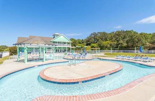 Bermuda Bay Condo | New Listing, First-Floor OBX Condo, Sunset Views, Community Pool, Lazy River