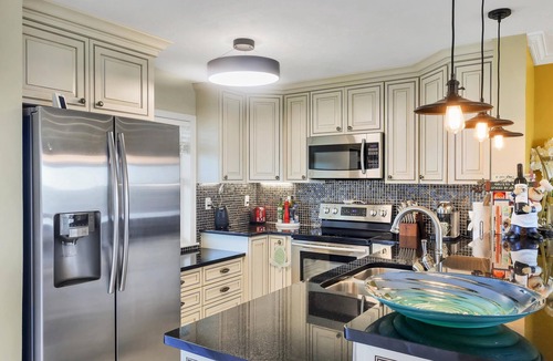 Longboat Key Condo | NEW Penthouse on the Bay - 2BR Condo Steps to Heated Pools, Tennis & Beach