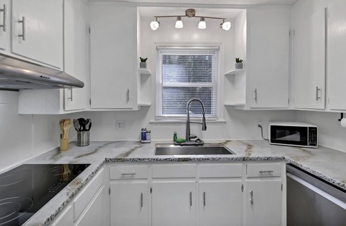 St. Andrews House | New! Pet Friendly 3 Bedroom! Great Location!