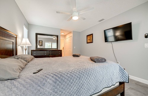 Orchid Lake Village House | New Port Richey Rental Home w/ Heated Pool!