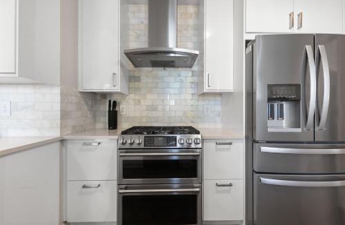 New Suburb Beautiful House | NEW Sunset Serenity - South Tampa Home with Pool