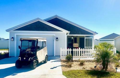 Candler House | New Villa - Golf Cart - Fire Pit - Near Eastport