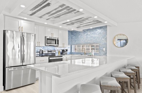 Butler Beach Condo | *Newly Remodeled 3/2 Oceanfront ~ 3 King Beds!*