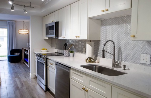 New Smyrna Beach House | Newly renovated townhouse steps from the beach and pool