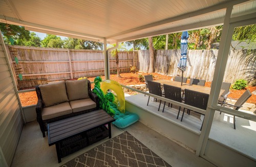 Port Orange House | Newly renovated, beautiful beach-themed 3BR/2BA home with a pool in Port Orange!