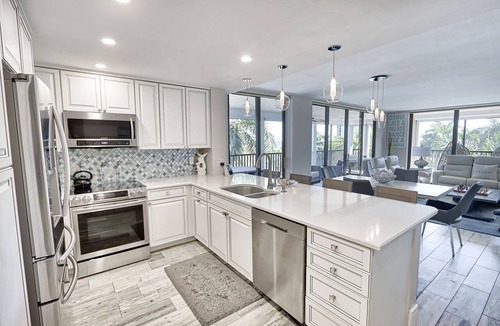 Biggar Condo | Newly Renovated Two Bedroom Condo with Stunning Views! Sanibel Harbour Resort 437 - B