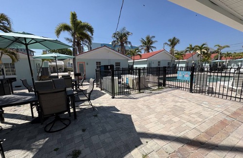 Sunset Beach House | NEWLY RENOVATED Beach studio w/pool view #3