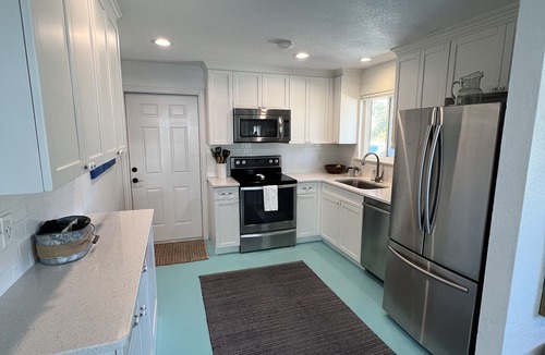Boardwalk House | NSB Retreat - Walk to the Beach, Flagler Ave.