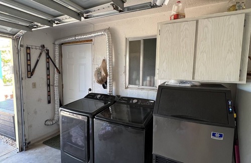 Boardwalk House | NSB Retreat - Walk to the Beach, Flagler Ave.