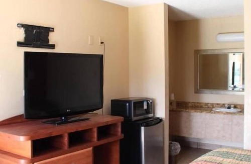 Historic Downtown Kissimmee Hotel | Oak Ridge Inn