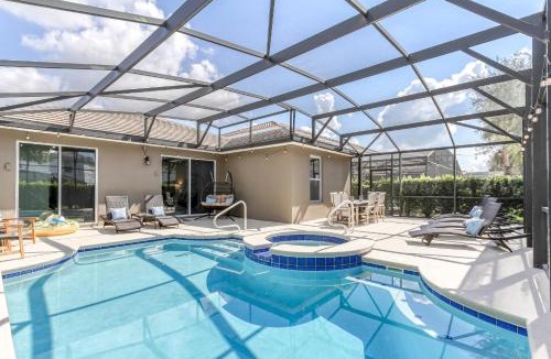 Loughman House | Oasis at Solterra - 5 bed family resort pool home