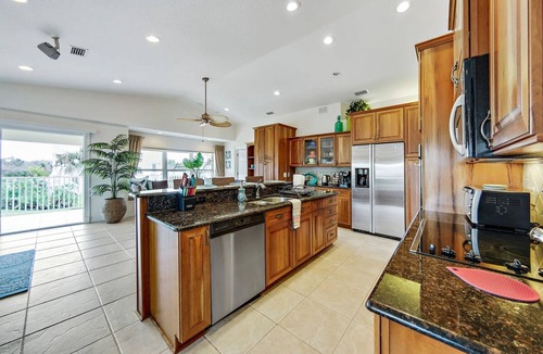 Marineland Acres House | Oasis by the Sea Beach Front Community