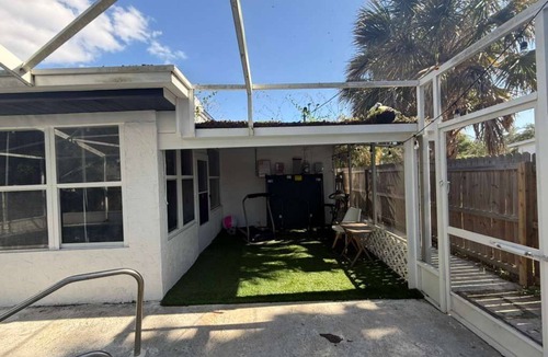 New Port Richey East House | Oasis with private pool