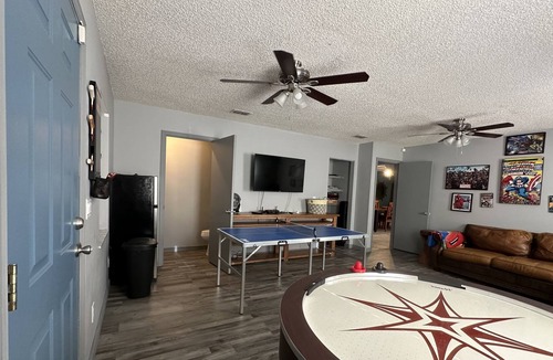 Fellowship House | Ocala Country House, pool, game room & playground,10 min to WEC!