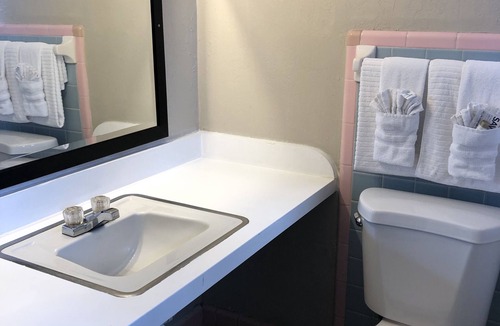 Ocala Hotel | Ocala Cove Motel