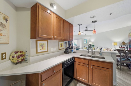 New Smyrna Beach Condo | OCEAN VIEW REMODELED CONDO. Monthly specials. Book your summer getaway.